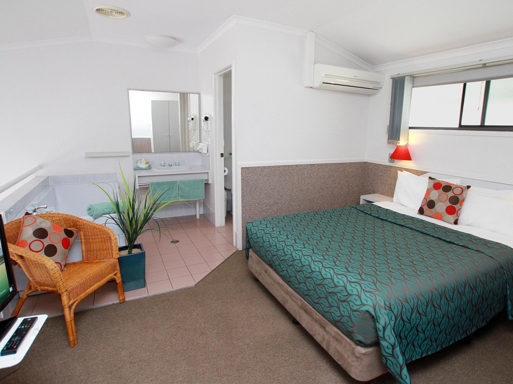 Sea Spray Motel - Merimbula (Adults Only) מראה חיצוני תמונה