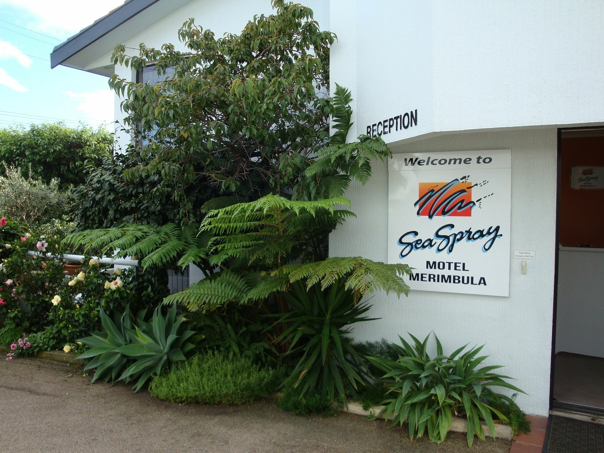 Sea Spray Motel - Merimbula (Adults Only) מראה חיצוני תמונה