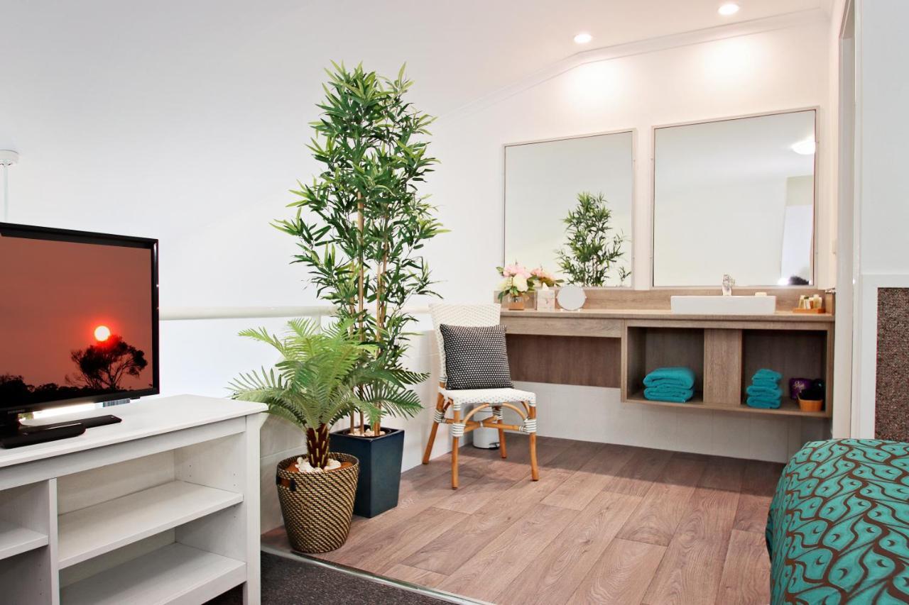 Sea Spray Motel - Merimbula (Adults Only) מראה חיצוני תמונה